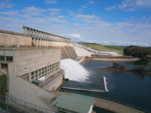 Hume_Dam_2013-300x225-1593069502265.jpg